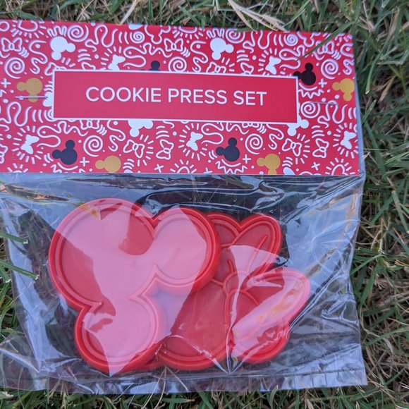 7 pc Disney+ Disney Drop - MINNIE MOUSE THEME Bundle Set - Picture 5 of 8